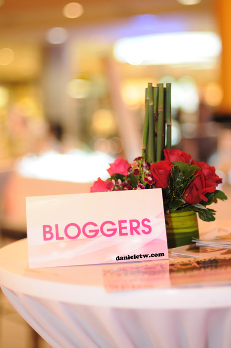 Sasa Fragrance Award 2010 Bloggers Table Sasa Fragrance Award 2010 Bloggers Table
