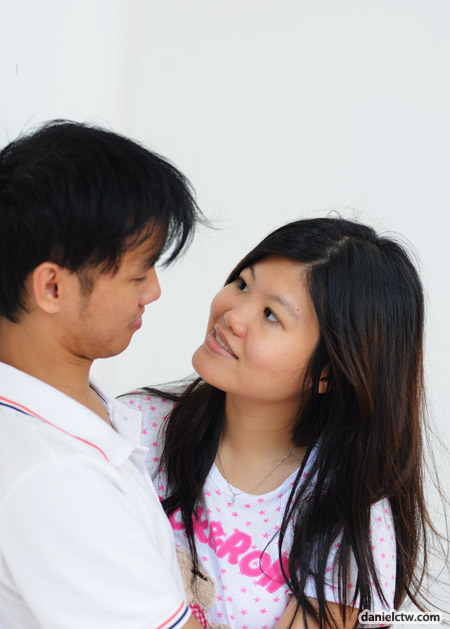 DanielCtw Yen White Background 2