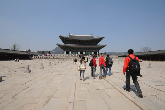 Heading Again Towards Gyeongbokgung Main Palace Heading Again Towards Gyeongbokgung Main Palace
